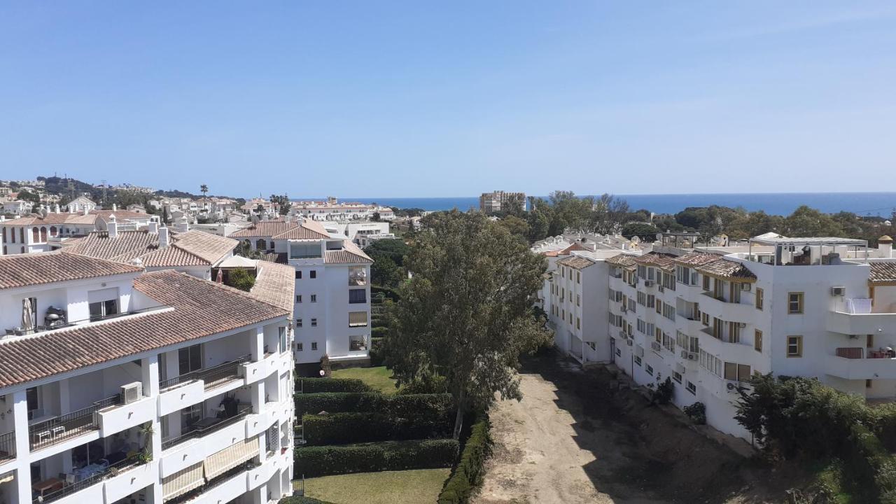 Apartamento- Atico En Mijas Costa , Con Piscina. Sitio de Calahonda Eksteriør billede